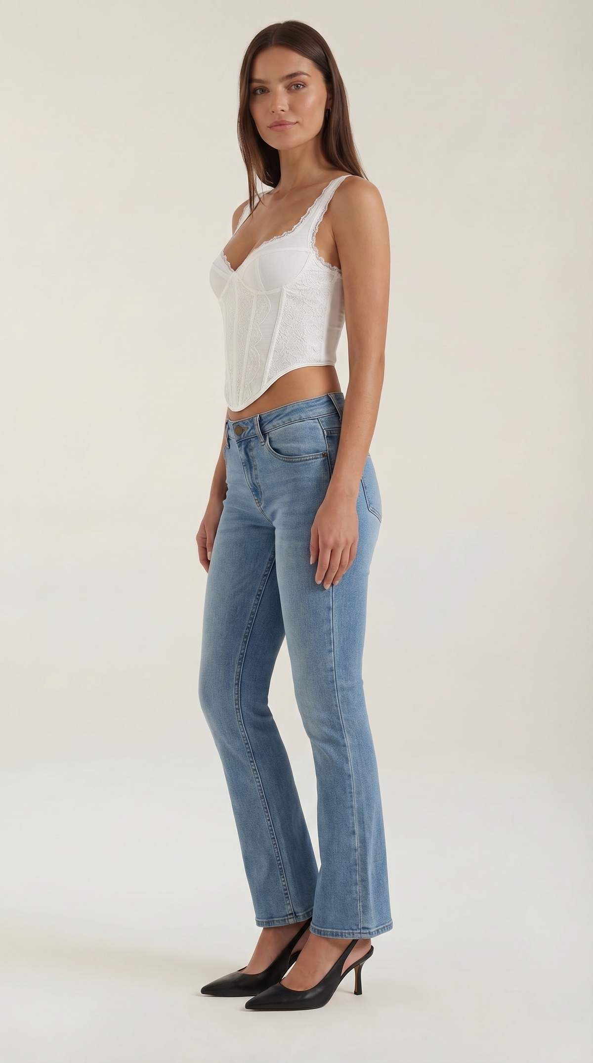 Lujoso Top Freya con Detalles de Encaje