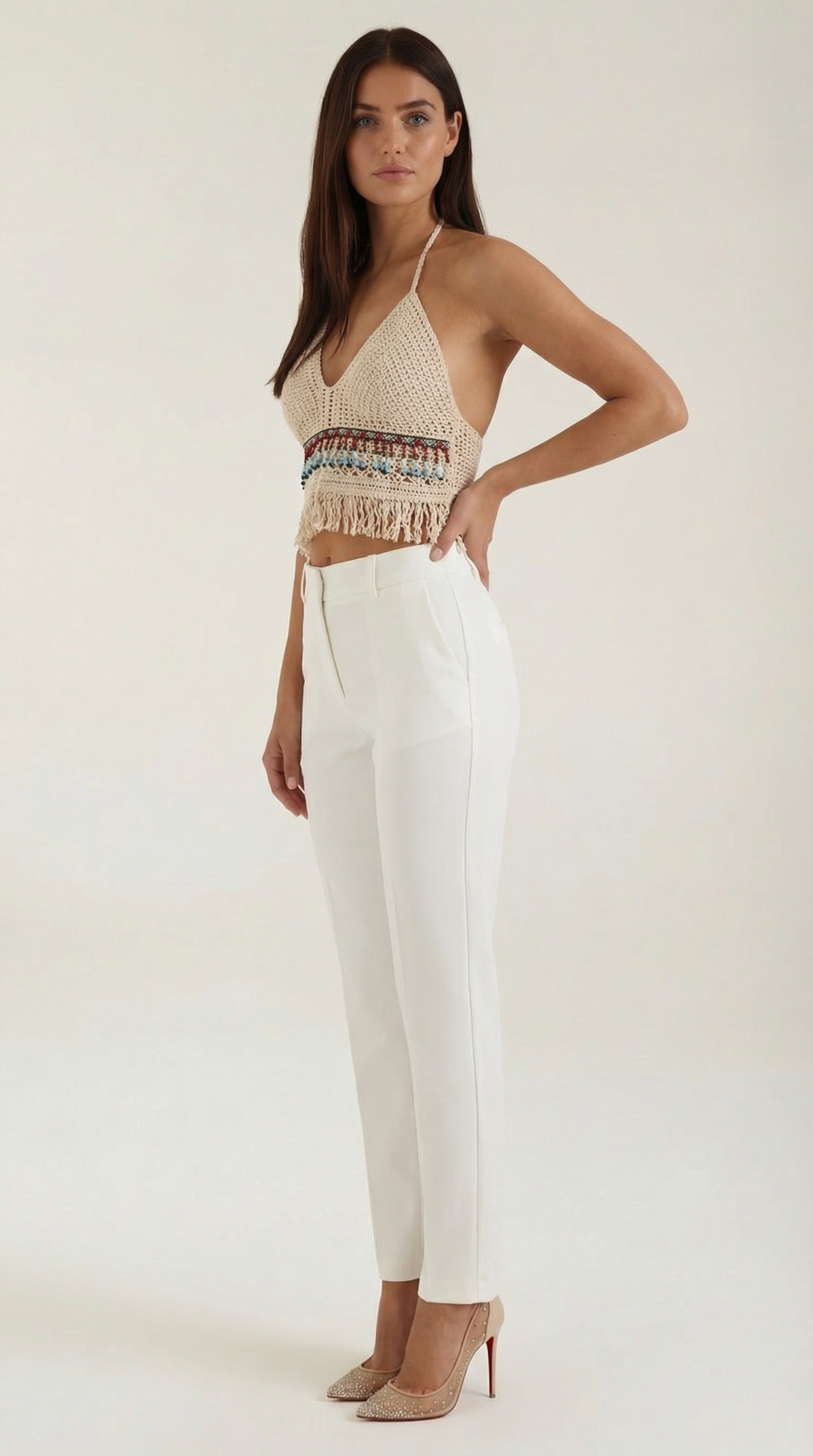Elegante Halter de Ganchillo Celeste con Flecos