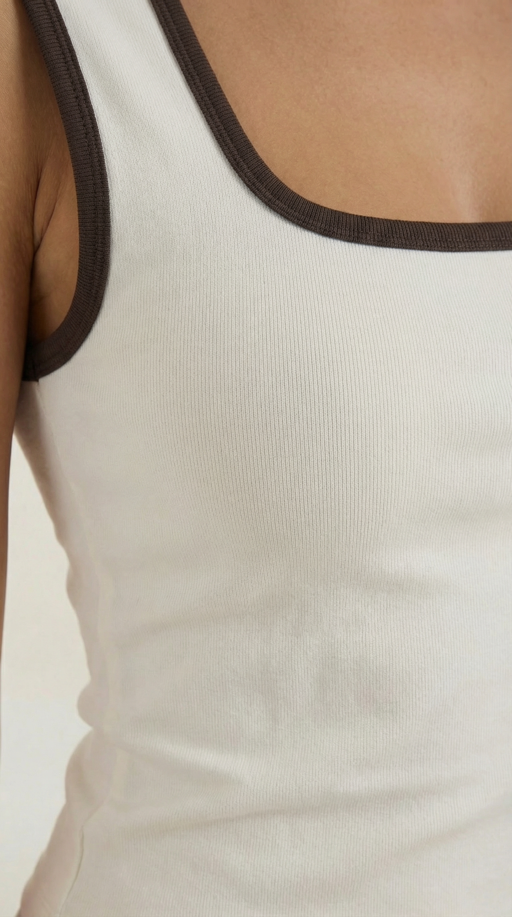 Top Hilary con escote en forma de cuadrado