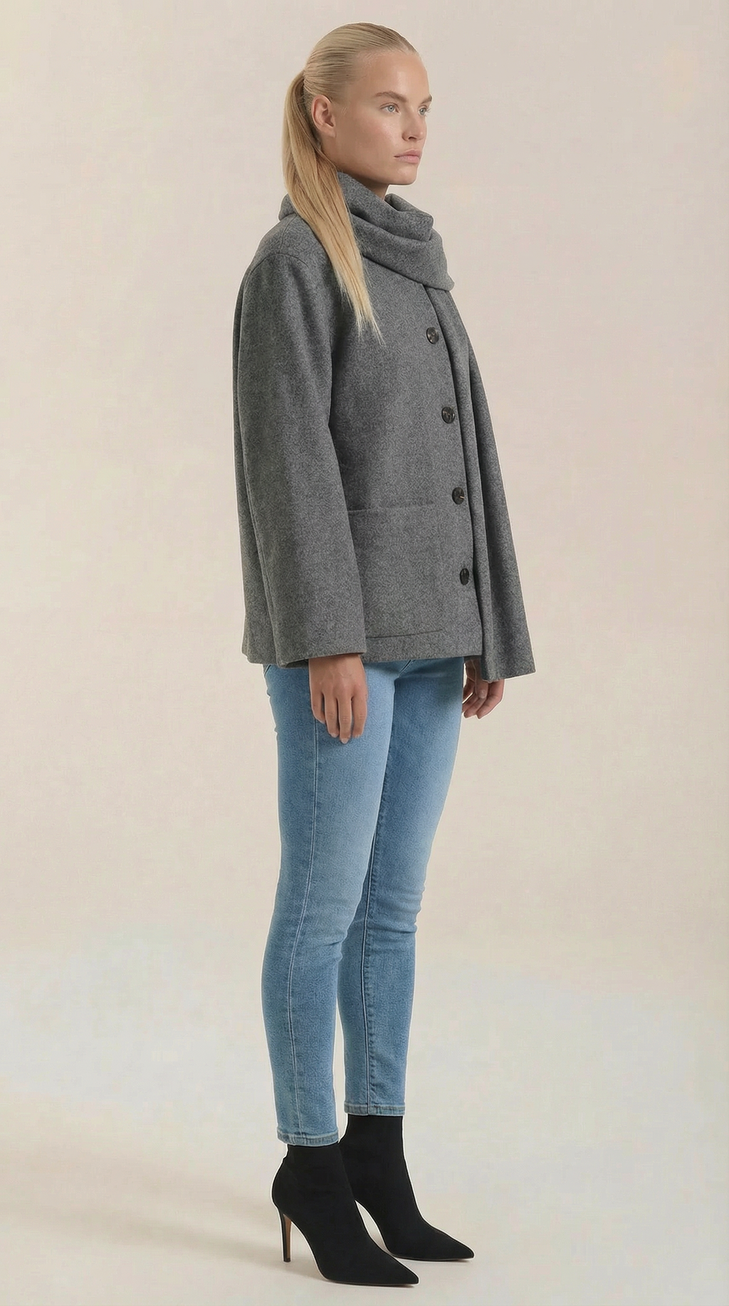 Kristina Gemütlicher Mantel-Cape