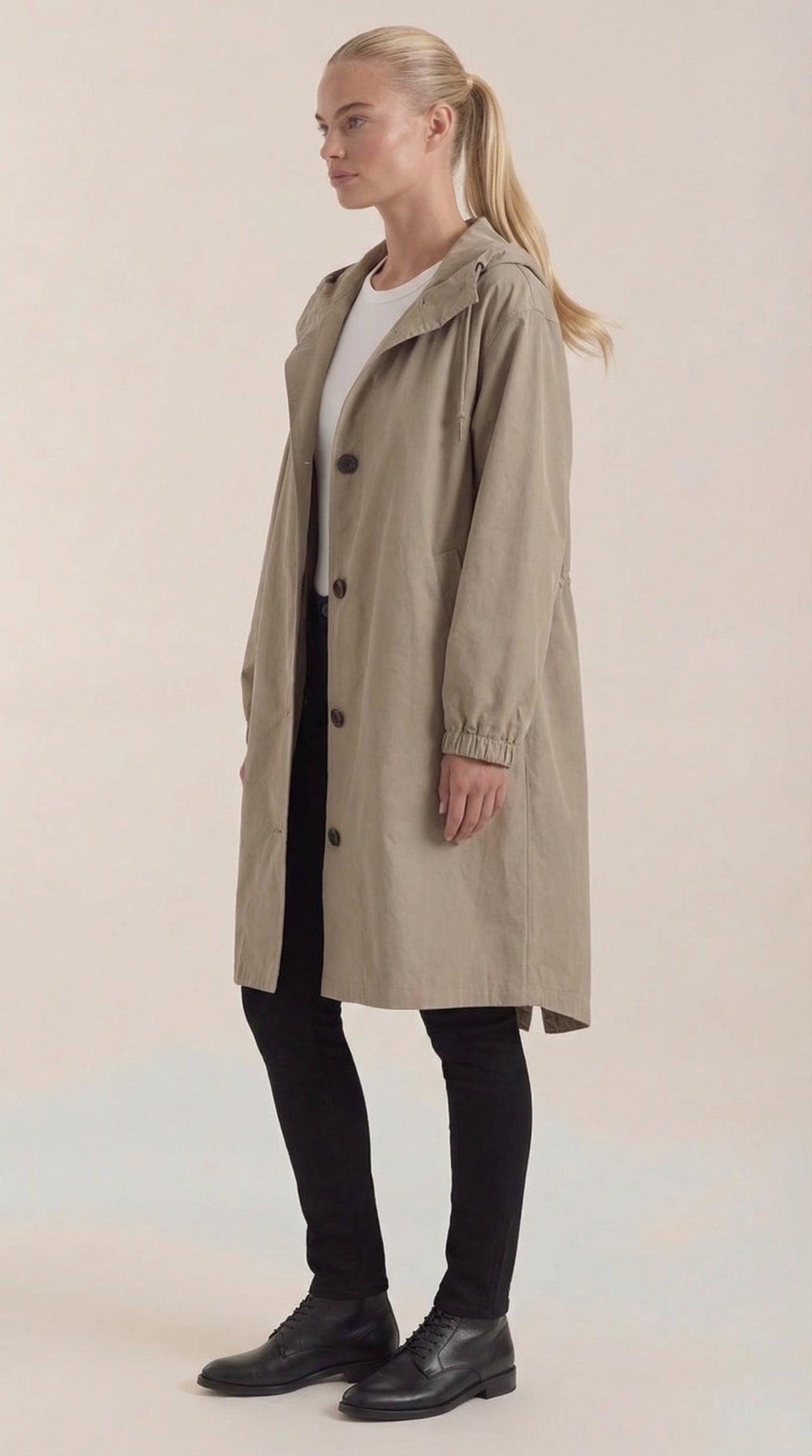 Chaqueta impermeable Margie con capucha