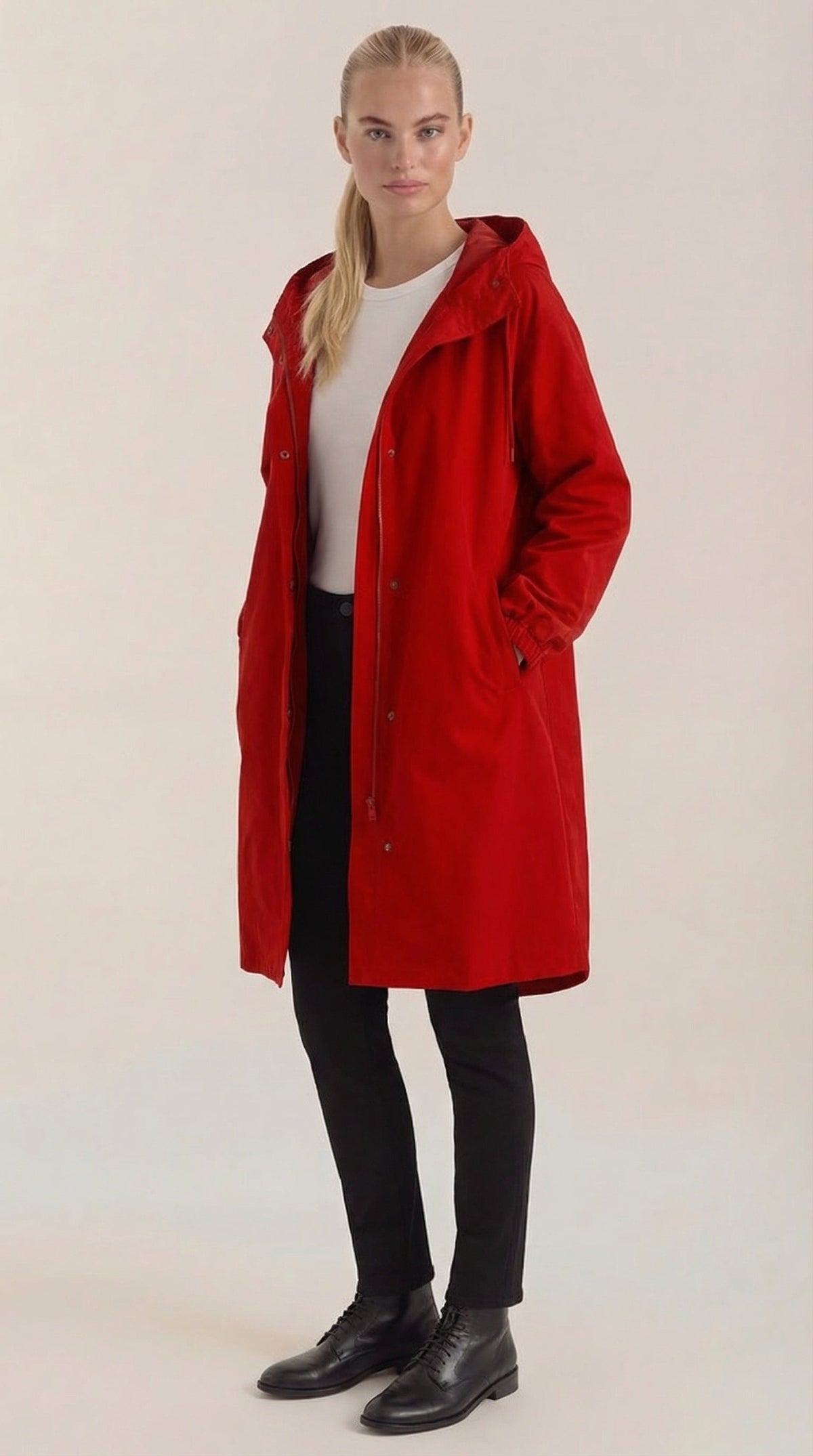 Chaqueta impermeable Margie con capucha