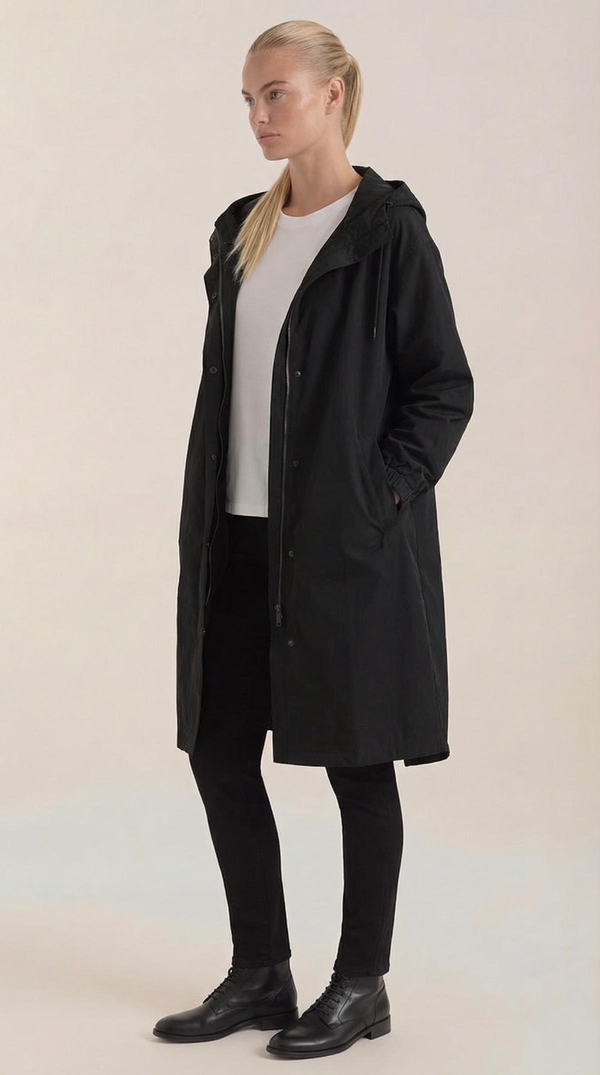 Chaqueta impermeable Margie con capucha