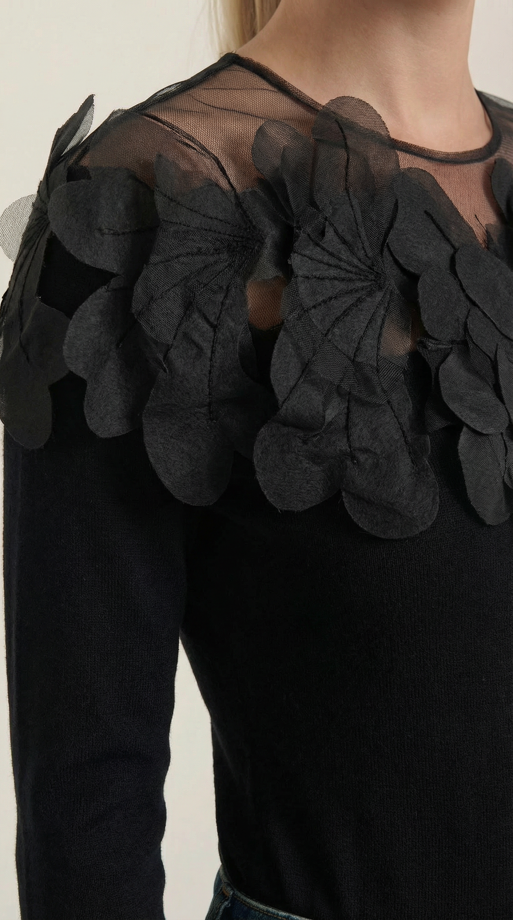 Suéter de punto Marguerite con detalles de plumas