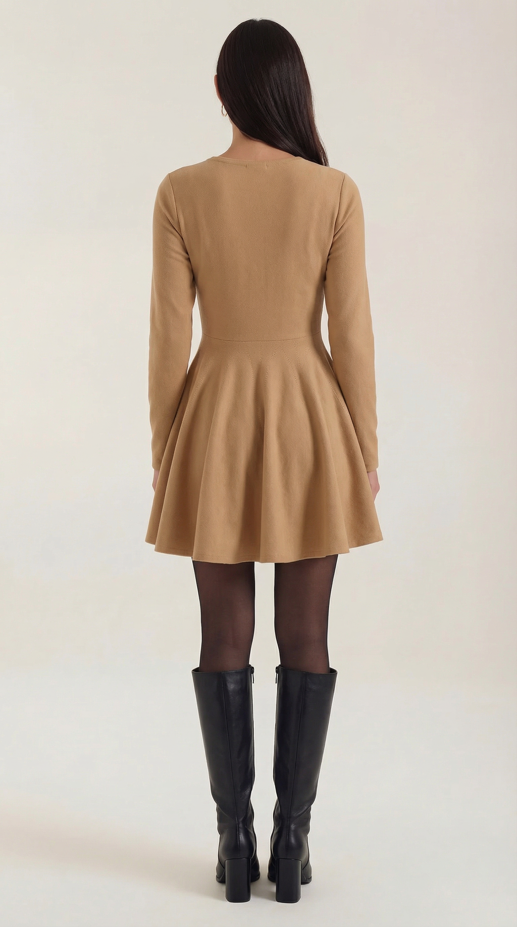 Tiffany Plisado Mini Vestido de Mangas Largas