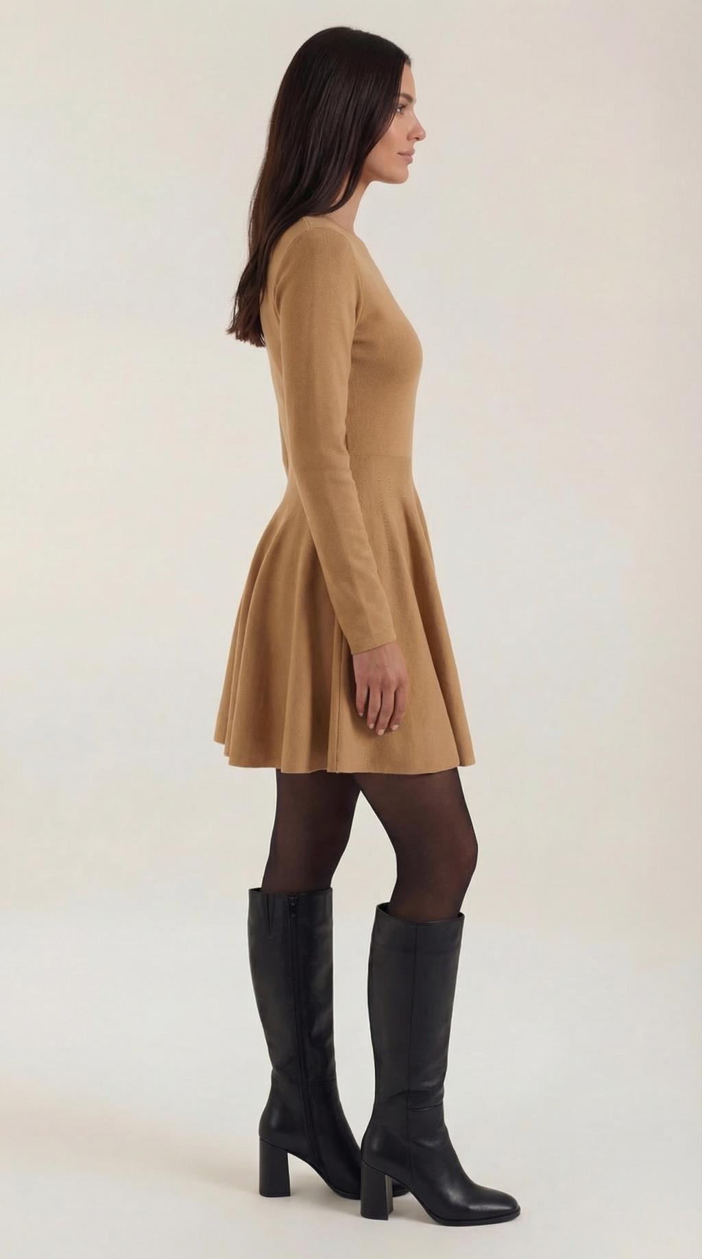 Tiffany Plisado Mini Vestido de Mangas Largas