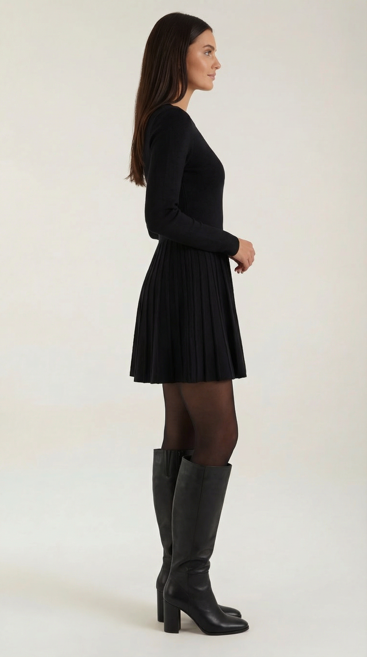 Tiffany Plisado Mini Vestido de Mangas Largas