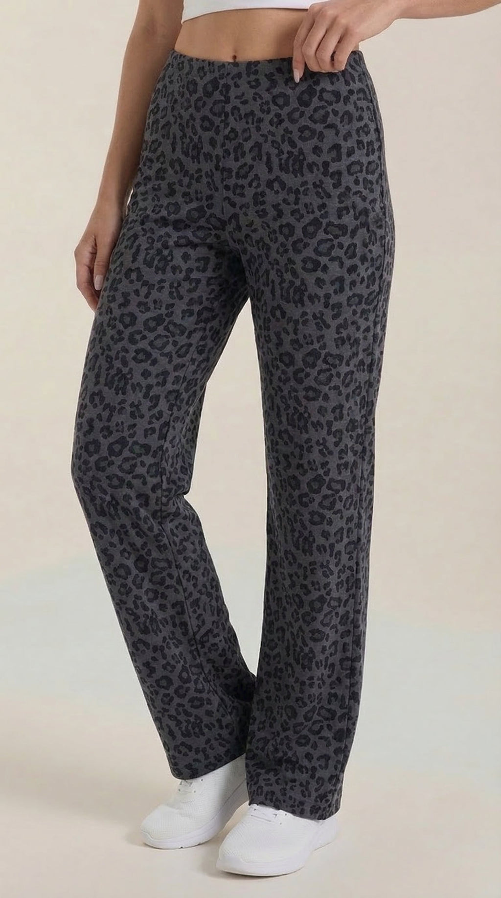 Pantalón Cleo de Estampado Animal con Corte de Pierna Ancha