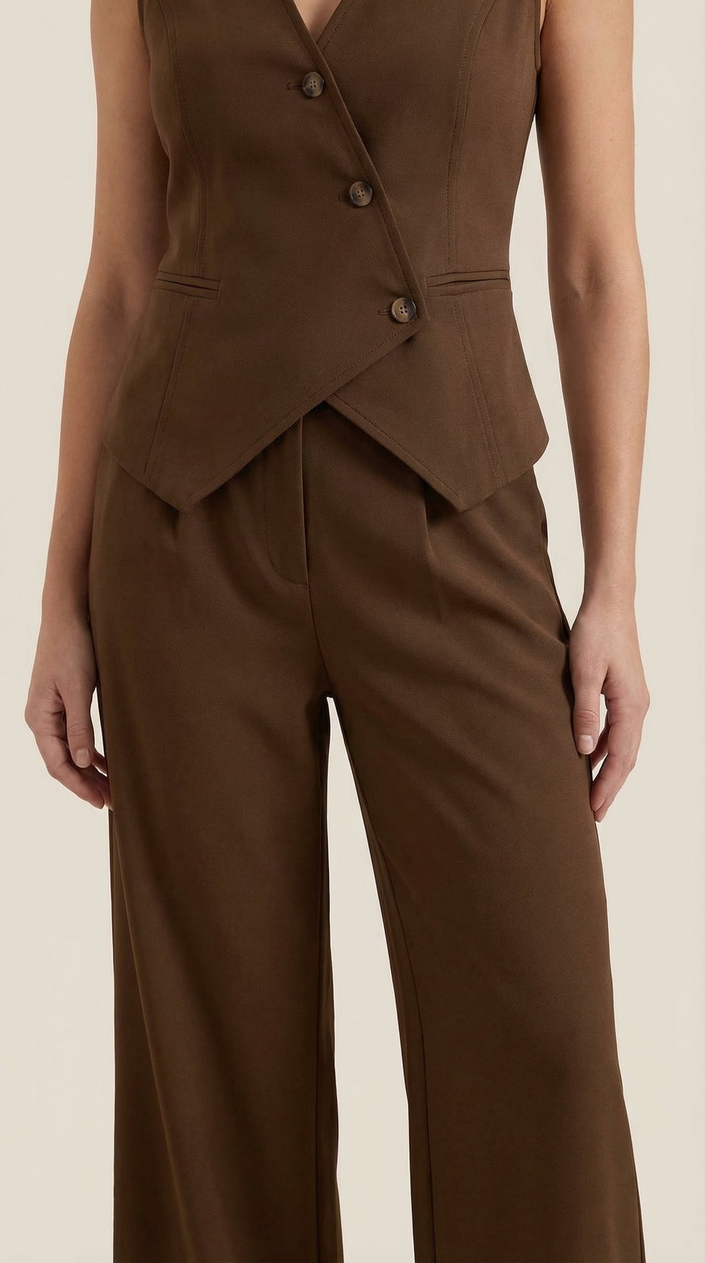 Elise | Traje elegante de dos piezas con escote en V para mujer