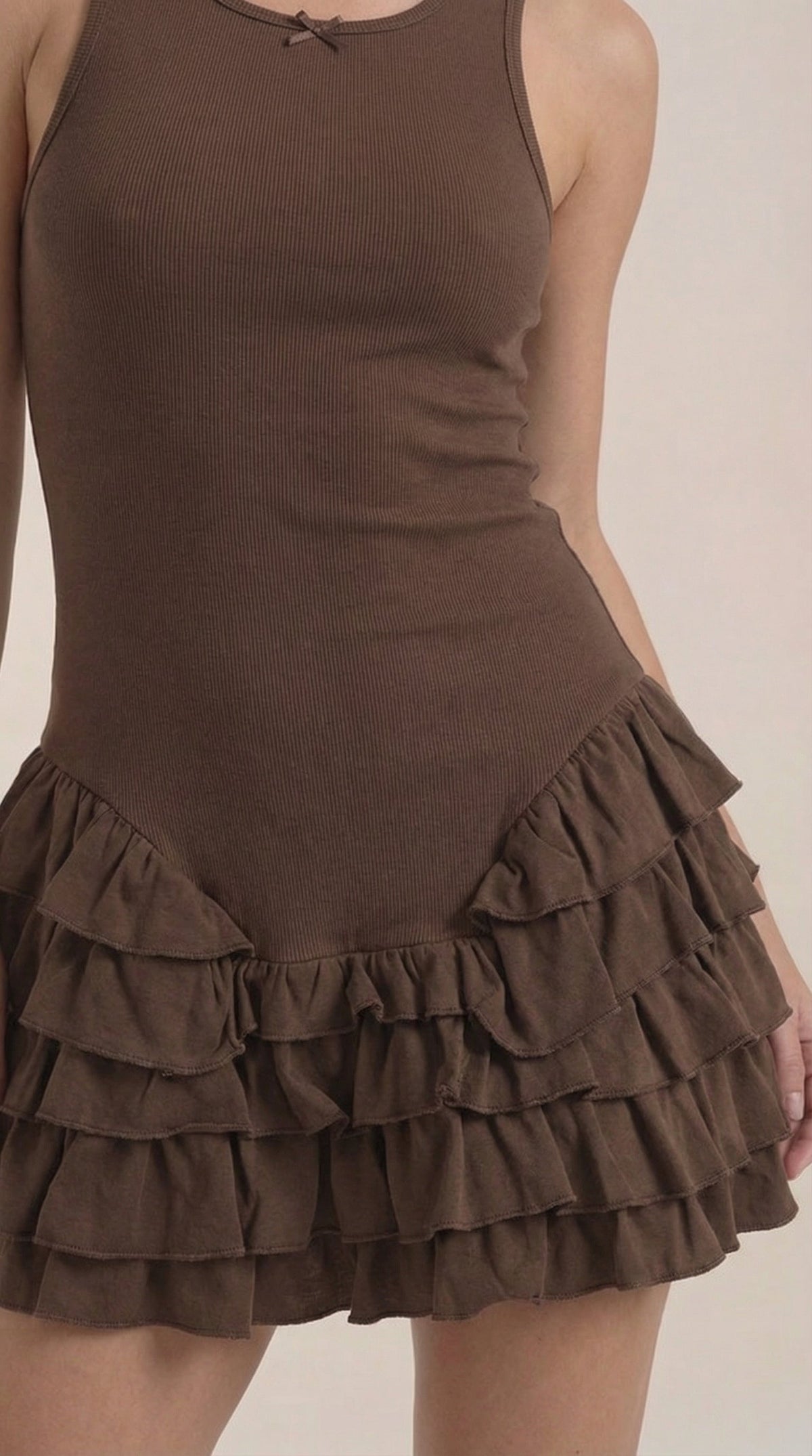 Gwen Mini Vestido con Detalles de Volantes