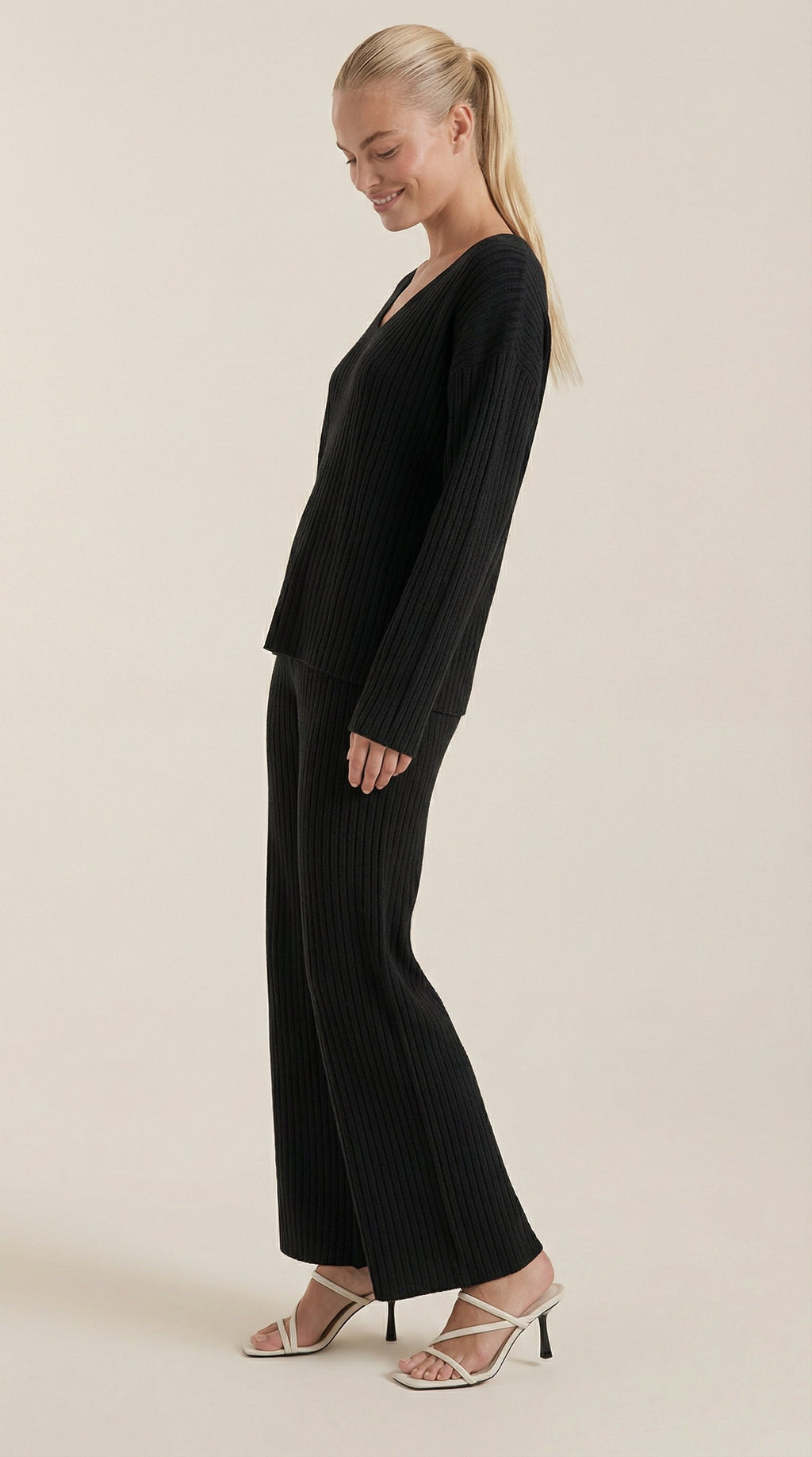 Conjunto de Punto Matilda con Escote en V