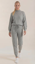 Conjunto de Lounge Mavis Strick con Cuello Alto