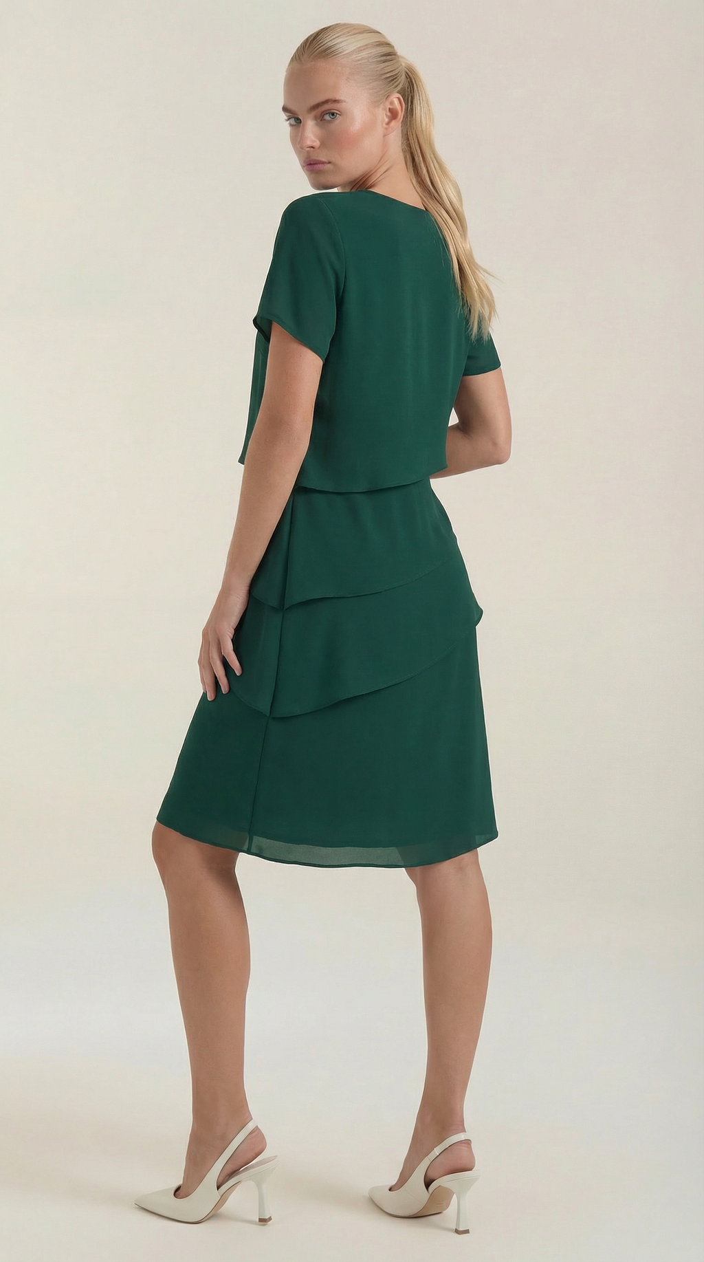 Minivestido Meghan con capas
