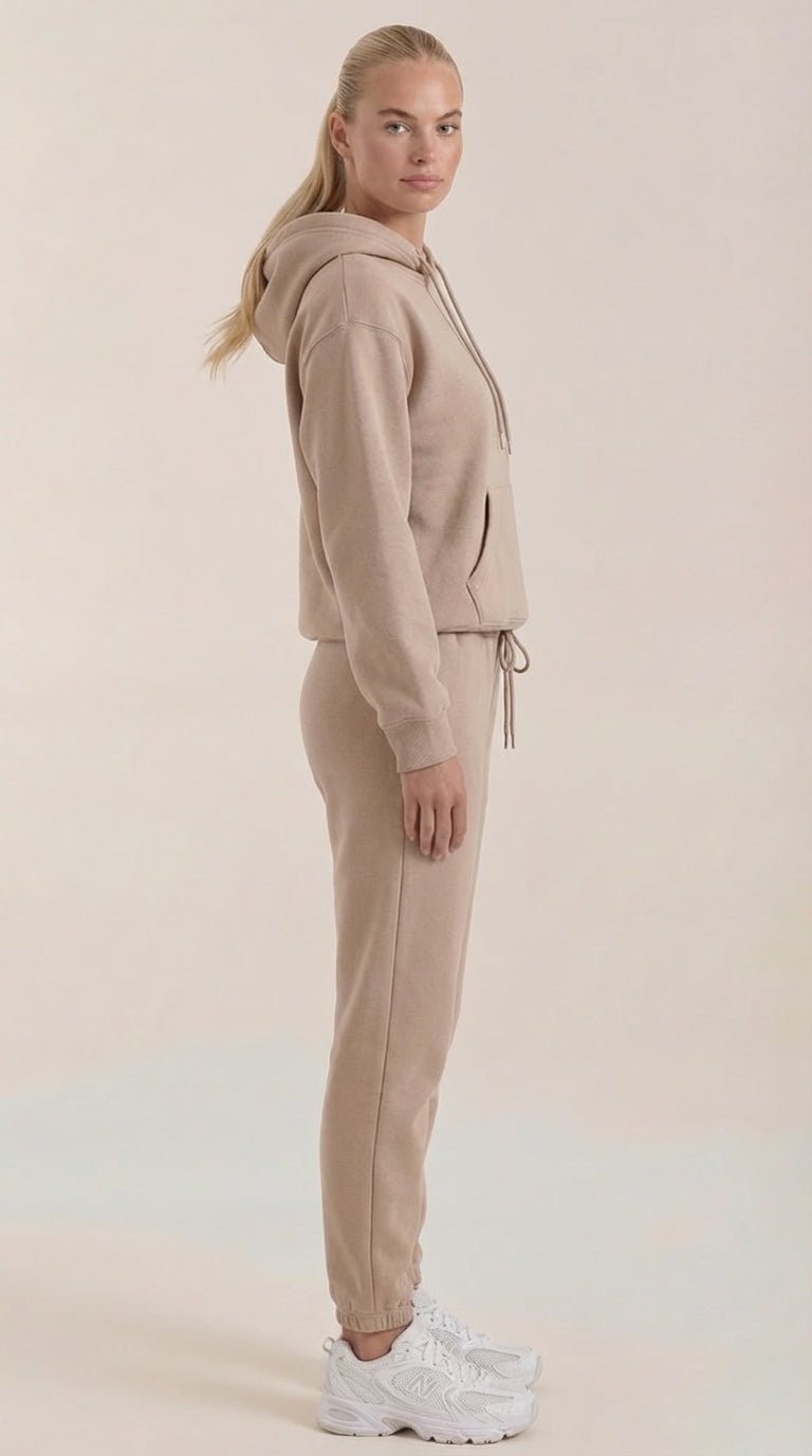 Miriam Cozy Sudadera y Joggers Set
