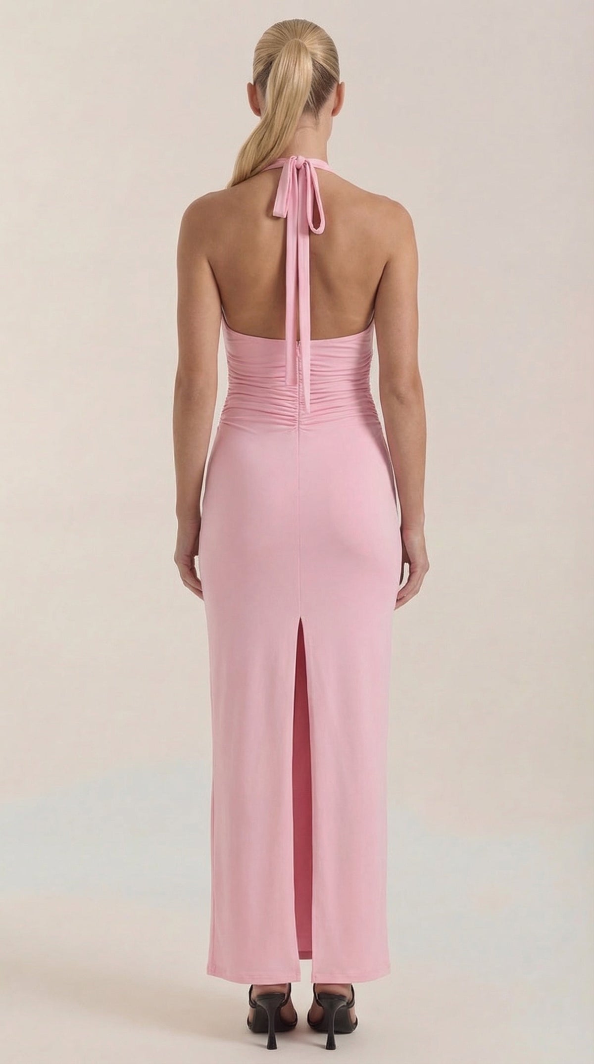 Vestido largo estilo halter Paulette