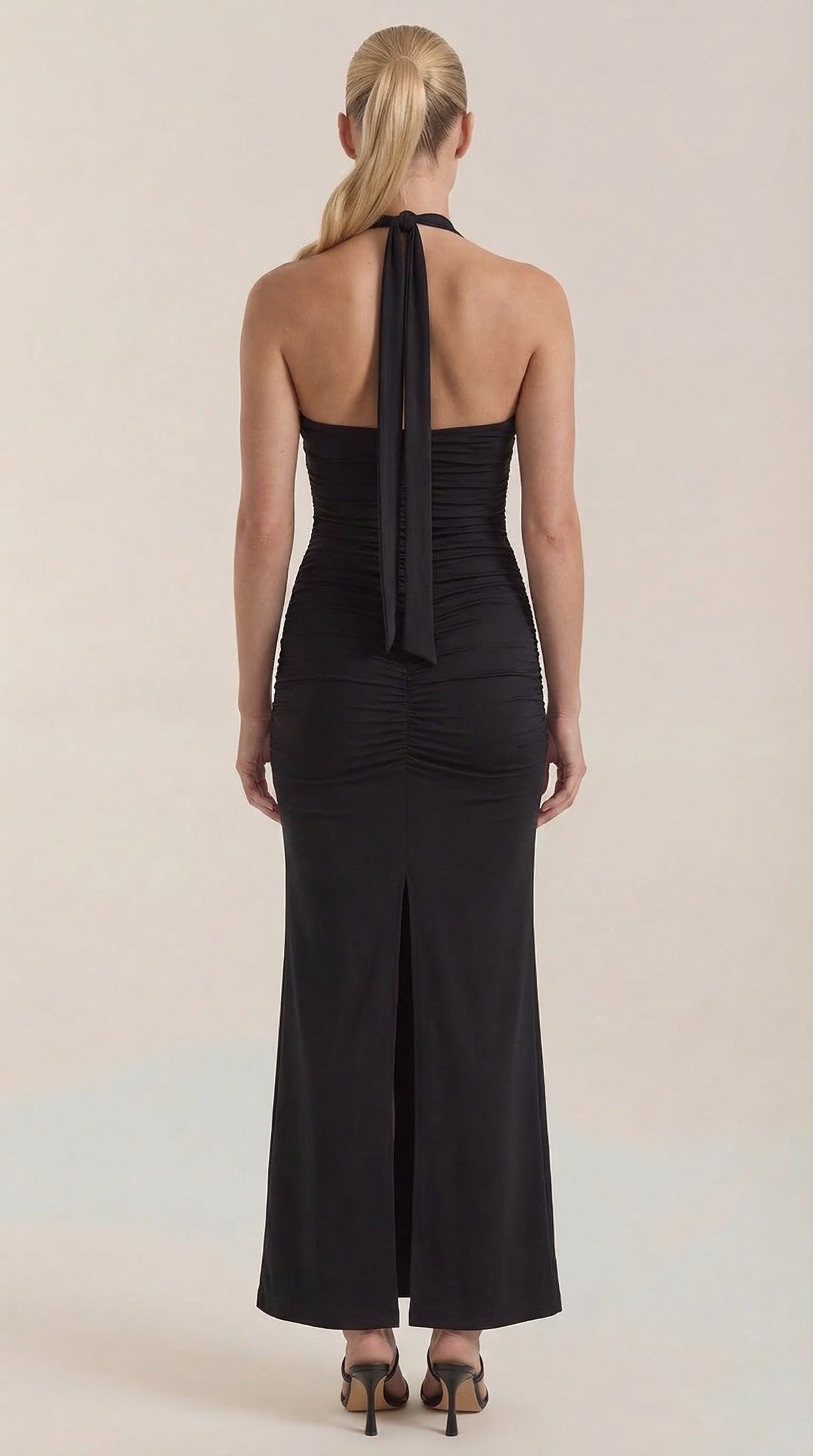 Vestido largo estilo halter Paulette