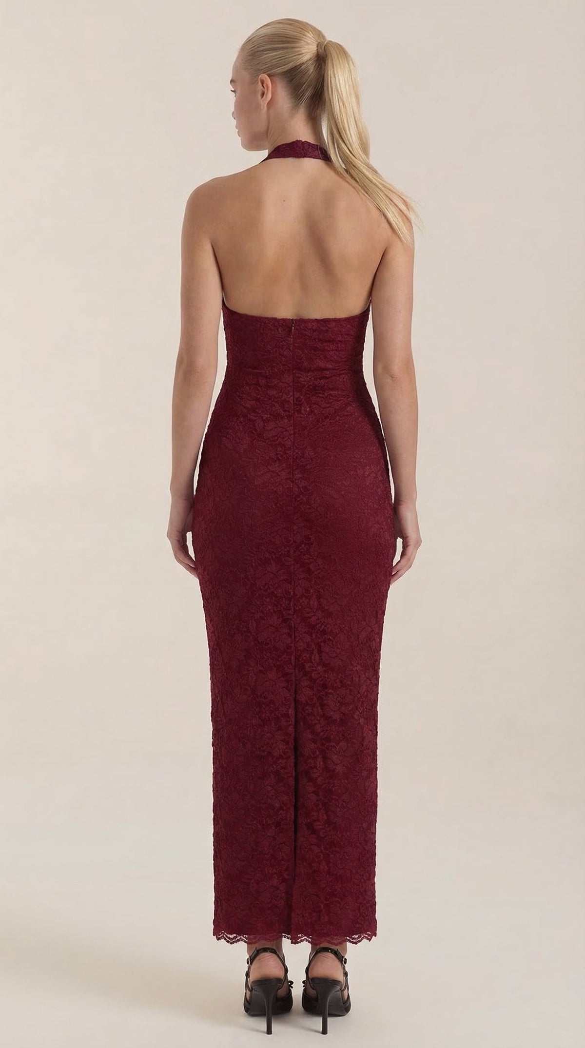 Vestido largo de encaje Halter Roxanne