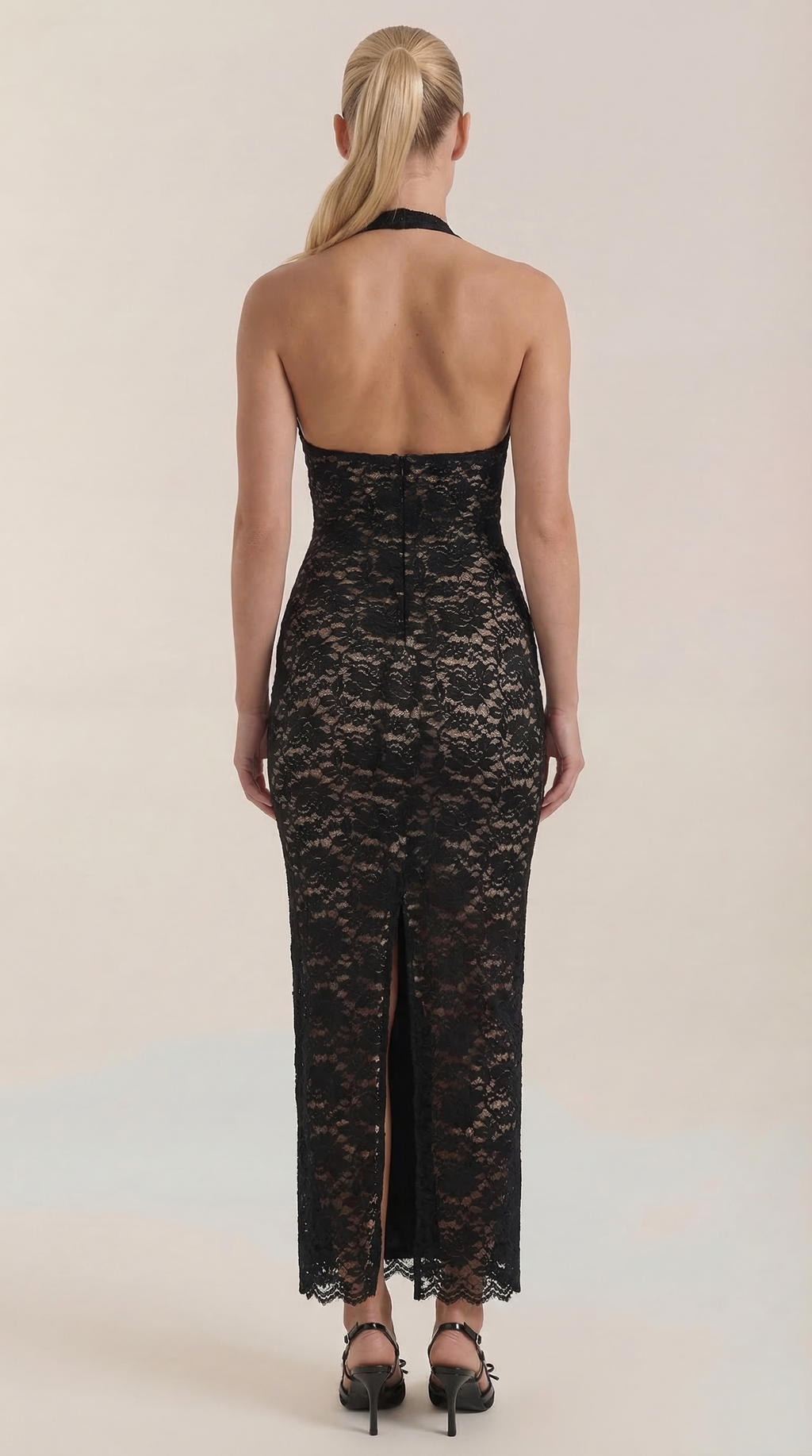 Vestido largo de encaje Halter Roxanne